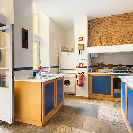 Plum Guide - The Pursuit Of Trivia Appartement *